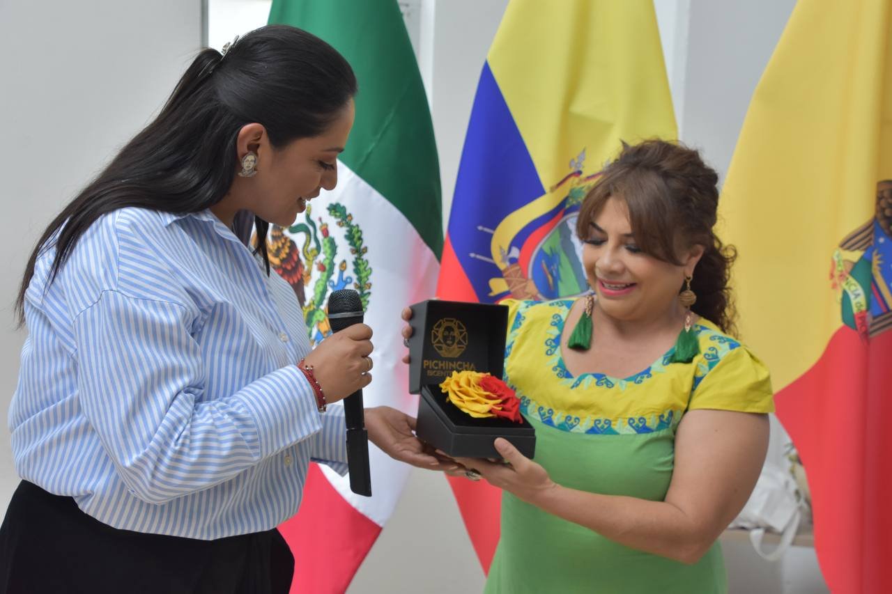 DESTACADAS MUJERES TRANSFORMADORAS APOYAN LA VISIÓN DE CLARA BRUGADA COMO PRÓXIMA JEFA DE GOBIERNO
